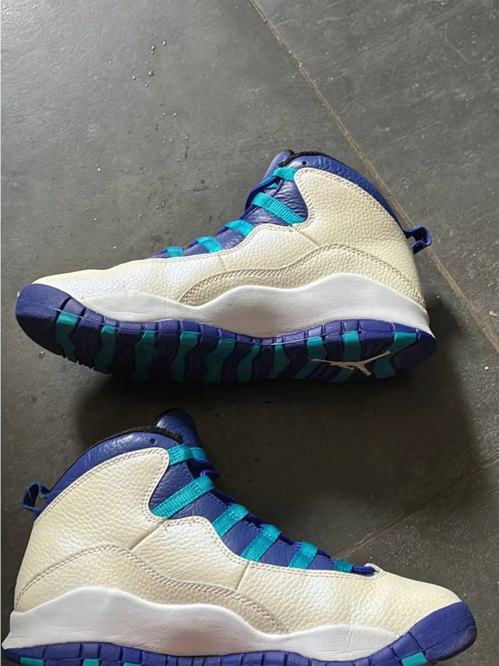 Jordan stylish sneakers