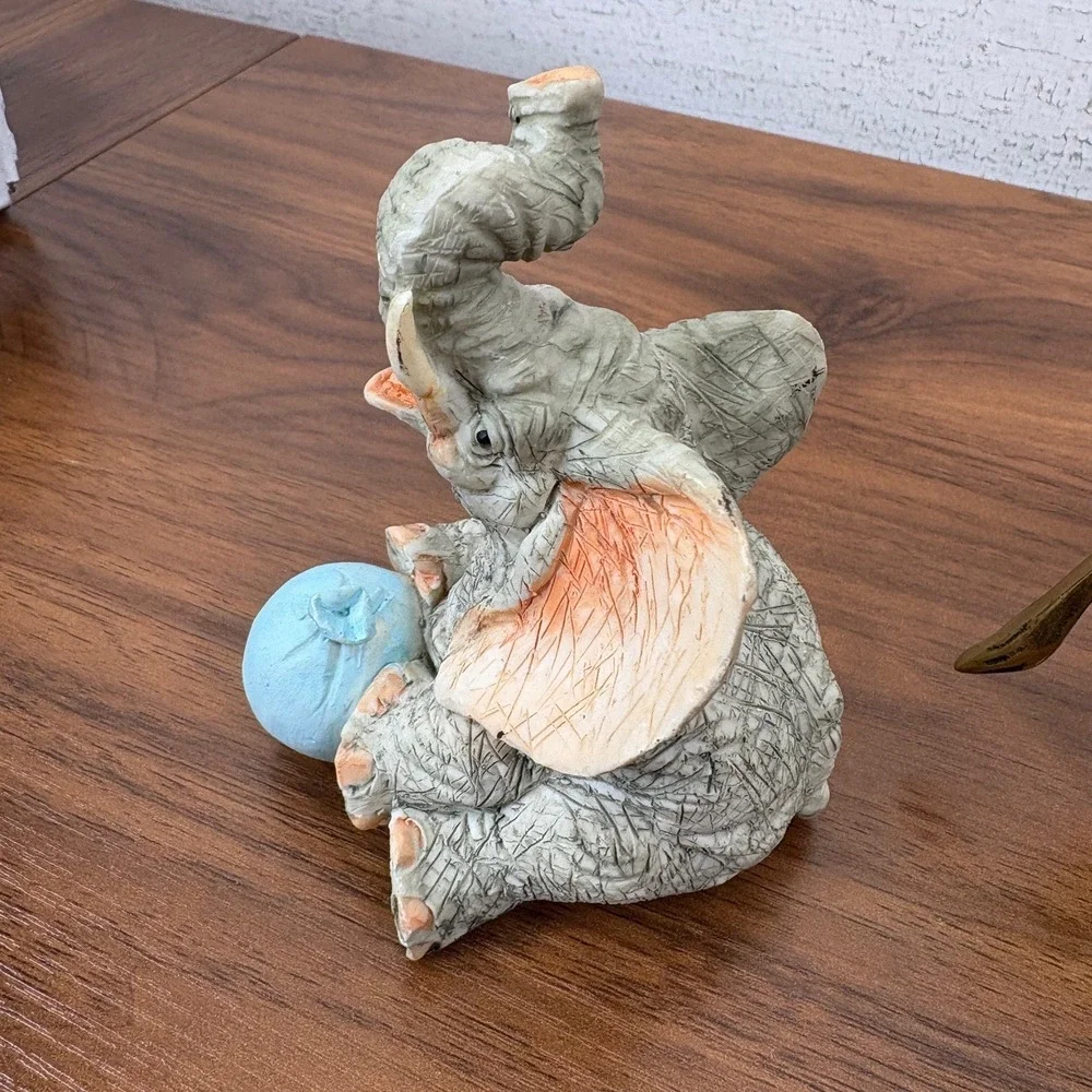 Homco vintage elephant