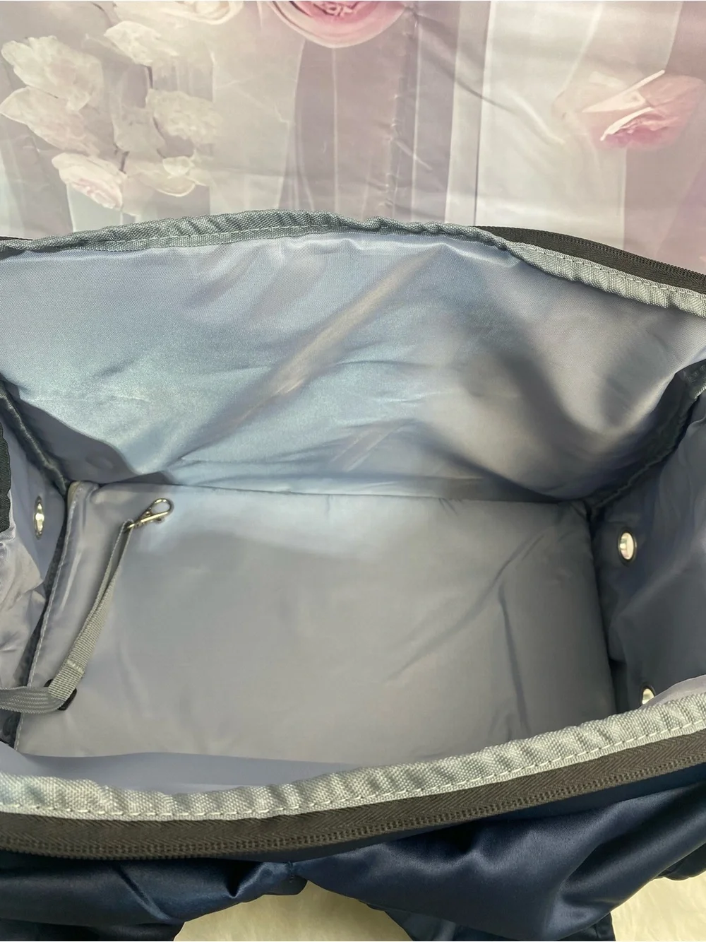 N/A stylish navy