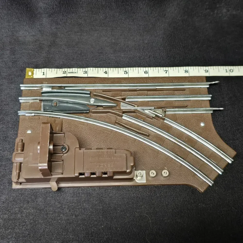 Lionel 027 Gauge Left Hand Remote Control Switch for Steel Alloy Railroad