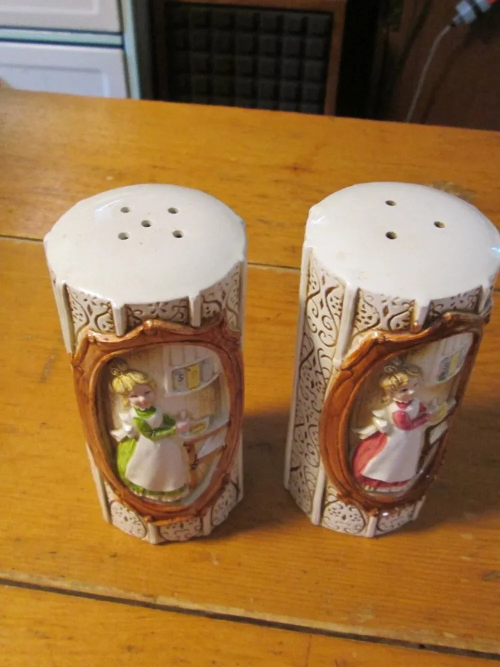 Sears napkin holder