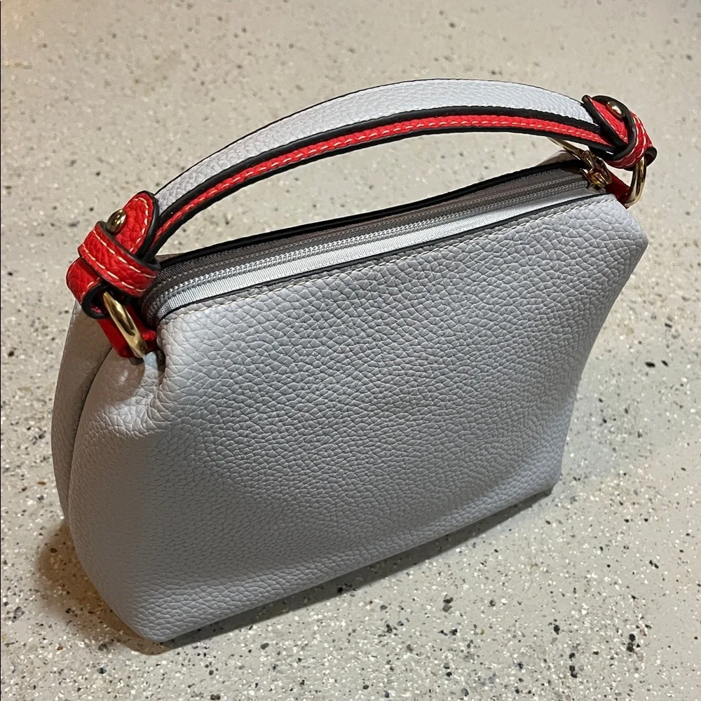 None pet bag 11