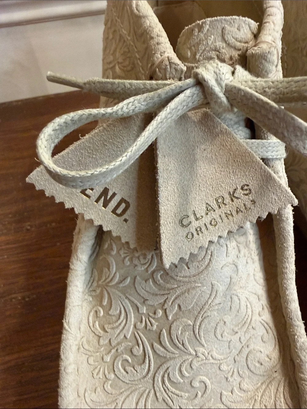 Clarks swirls pull