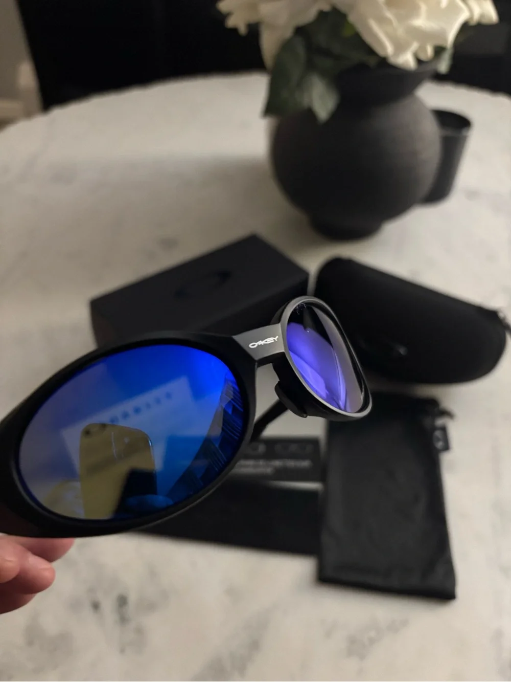 Oakley model oo9438