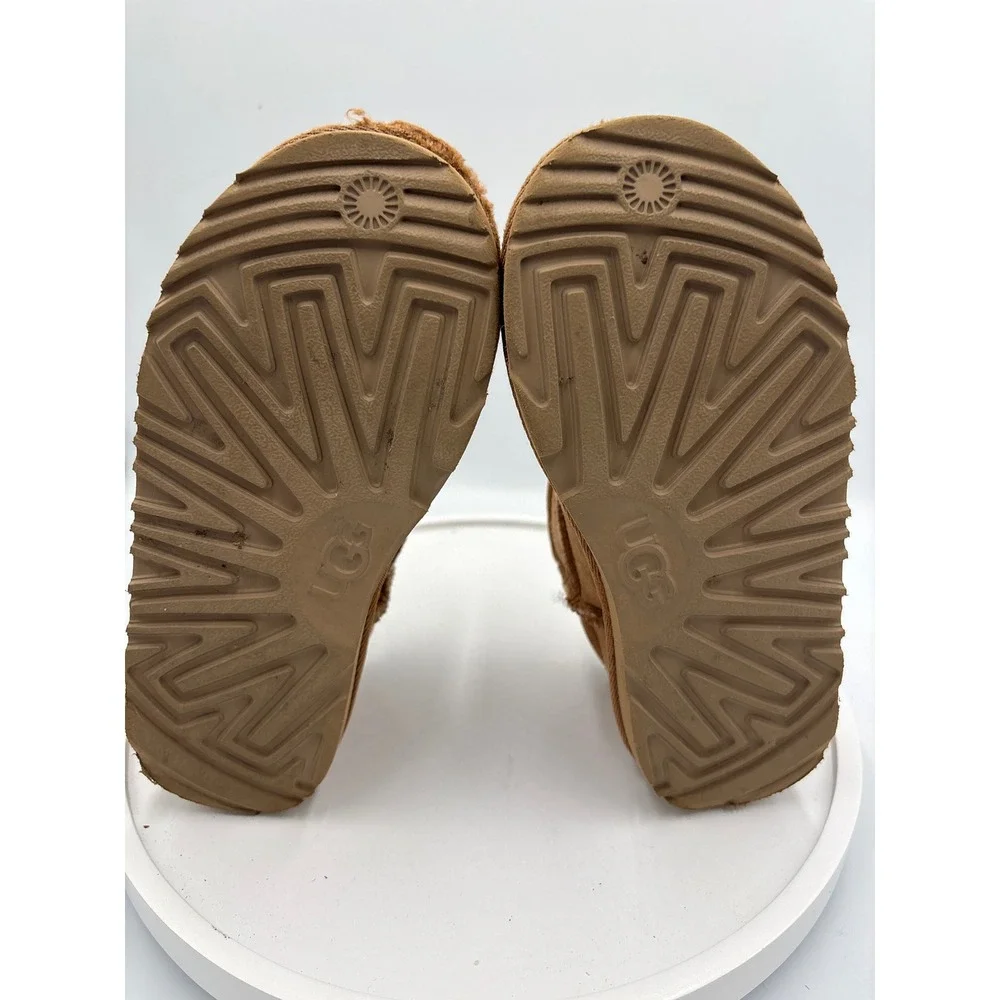 UGG classic ultra