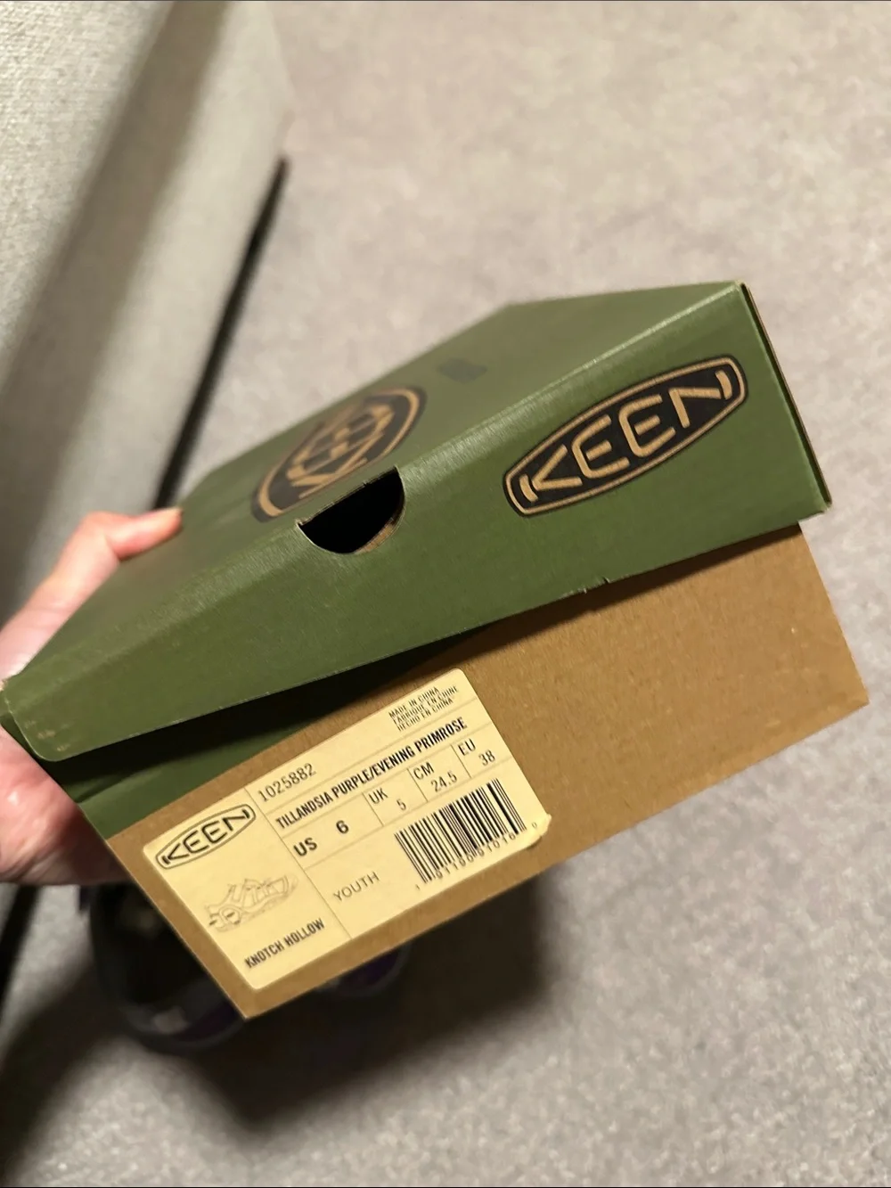 Keen lightweight shoes