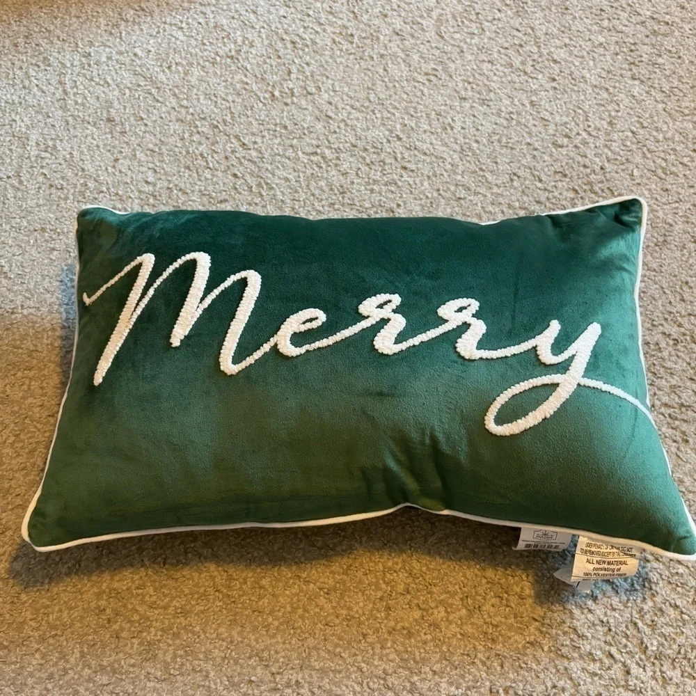 Holiday Time merry green