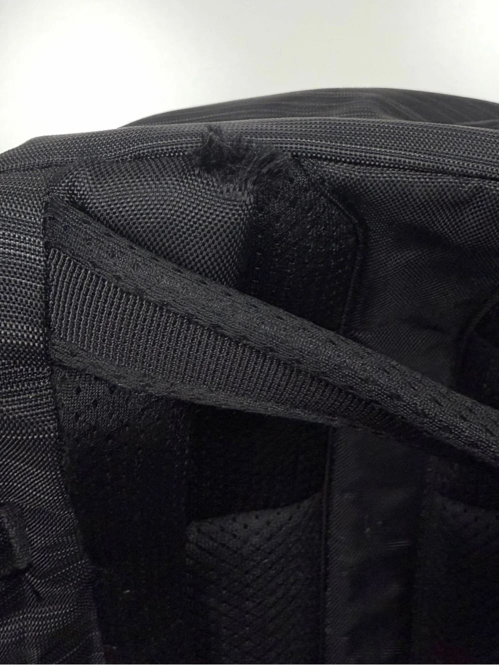 Thule construct 28l