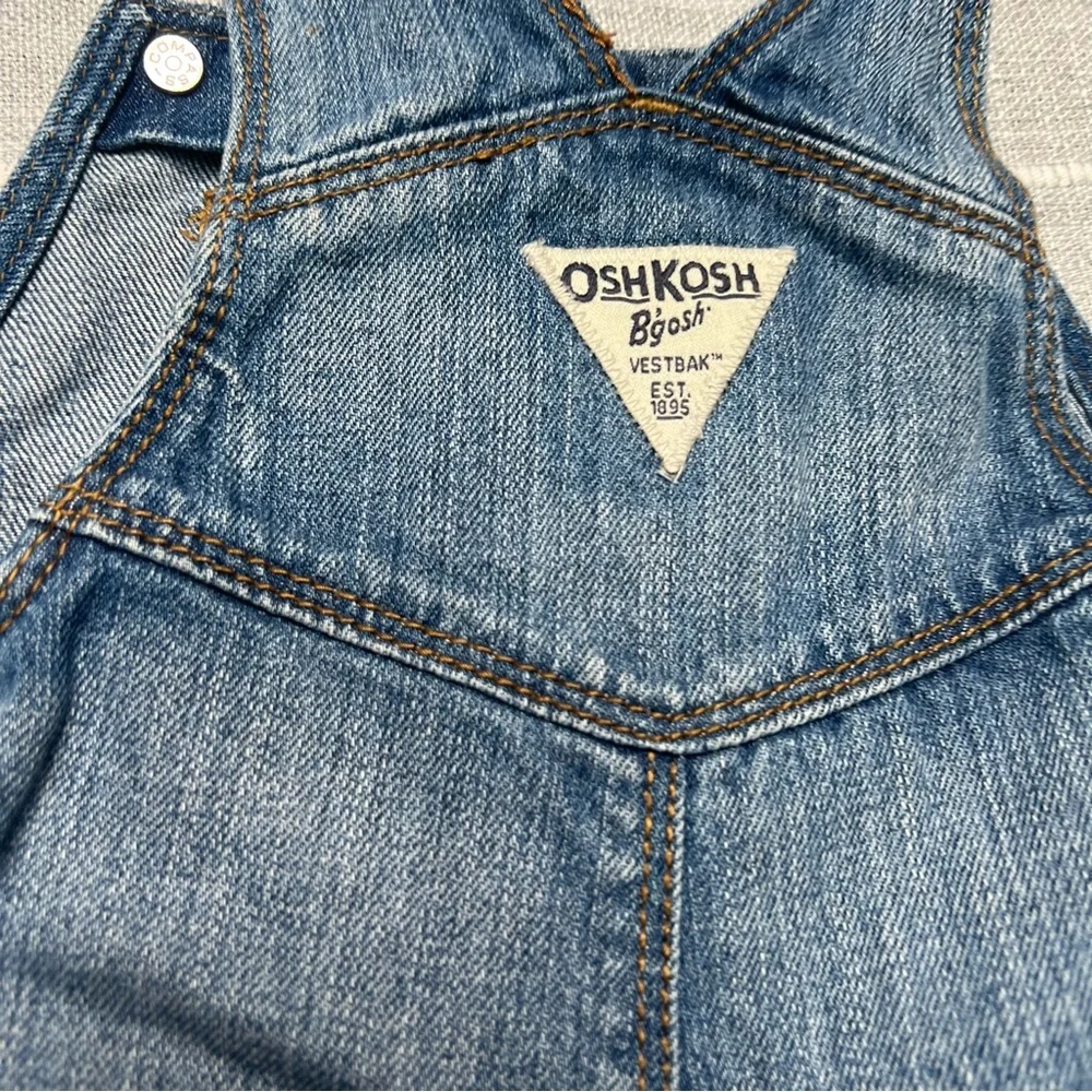 OshKosh Bgosh osh kosh