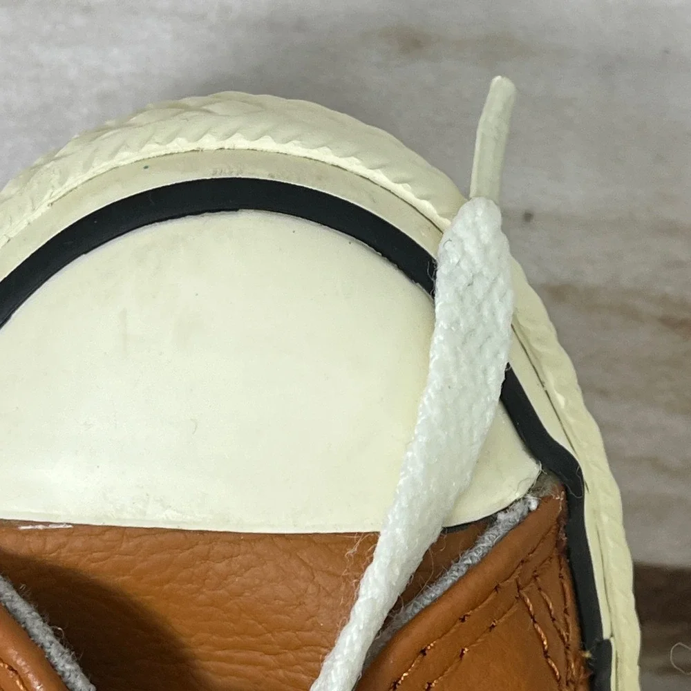 Converse Chuck Taylor‎ All Star High Top Kids Leather Sneakers Brown 11C