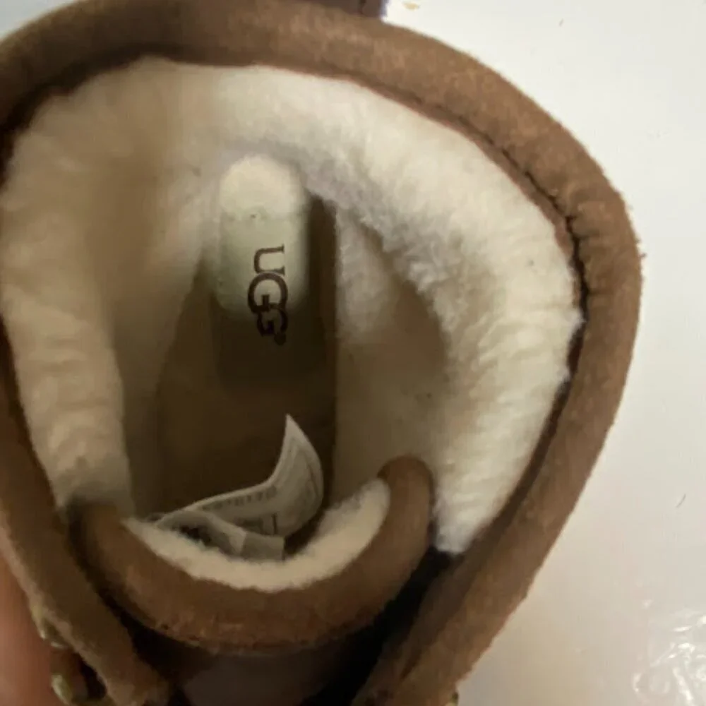 UGG Kesey Waterproof Leather Lace-Up Boots Size 4