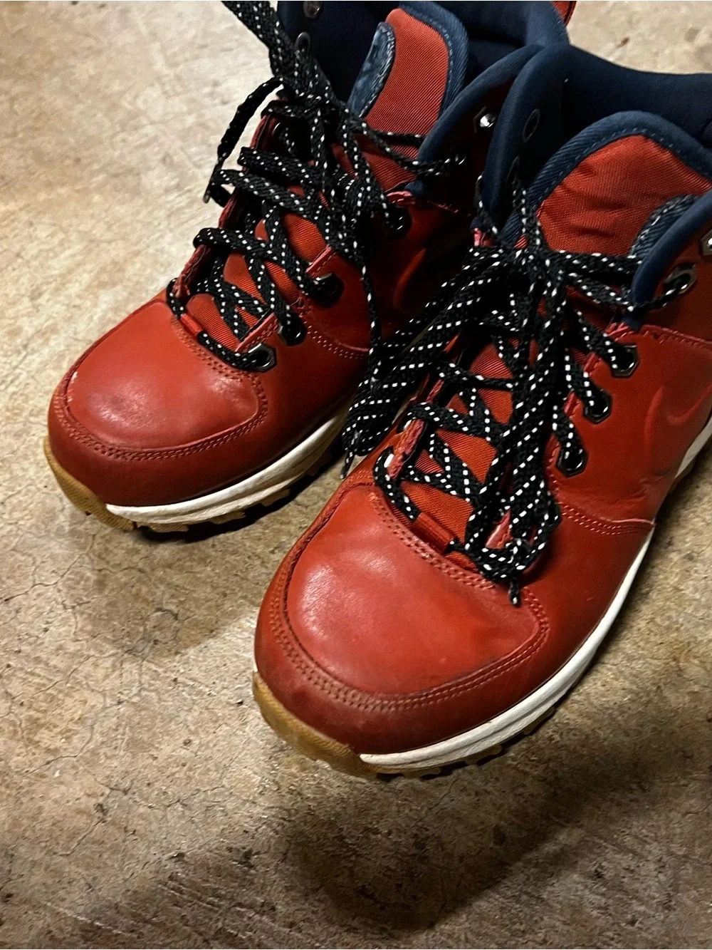 Nike Kids High-Top Boots with Black Accents