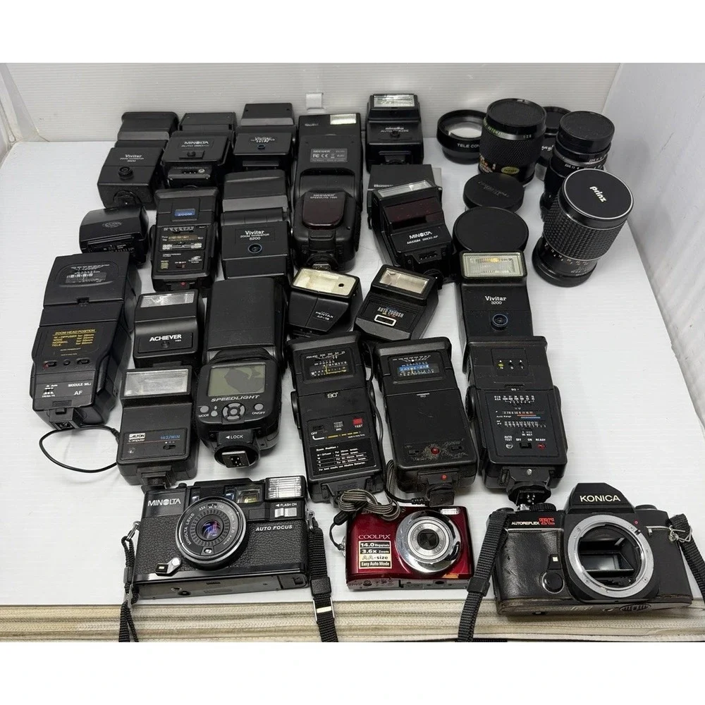 HUGE Camera Flash, Lens, And Body Lot. 21 Flashes, 3 Cameras, 8 Lens FOR PARTS