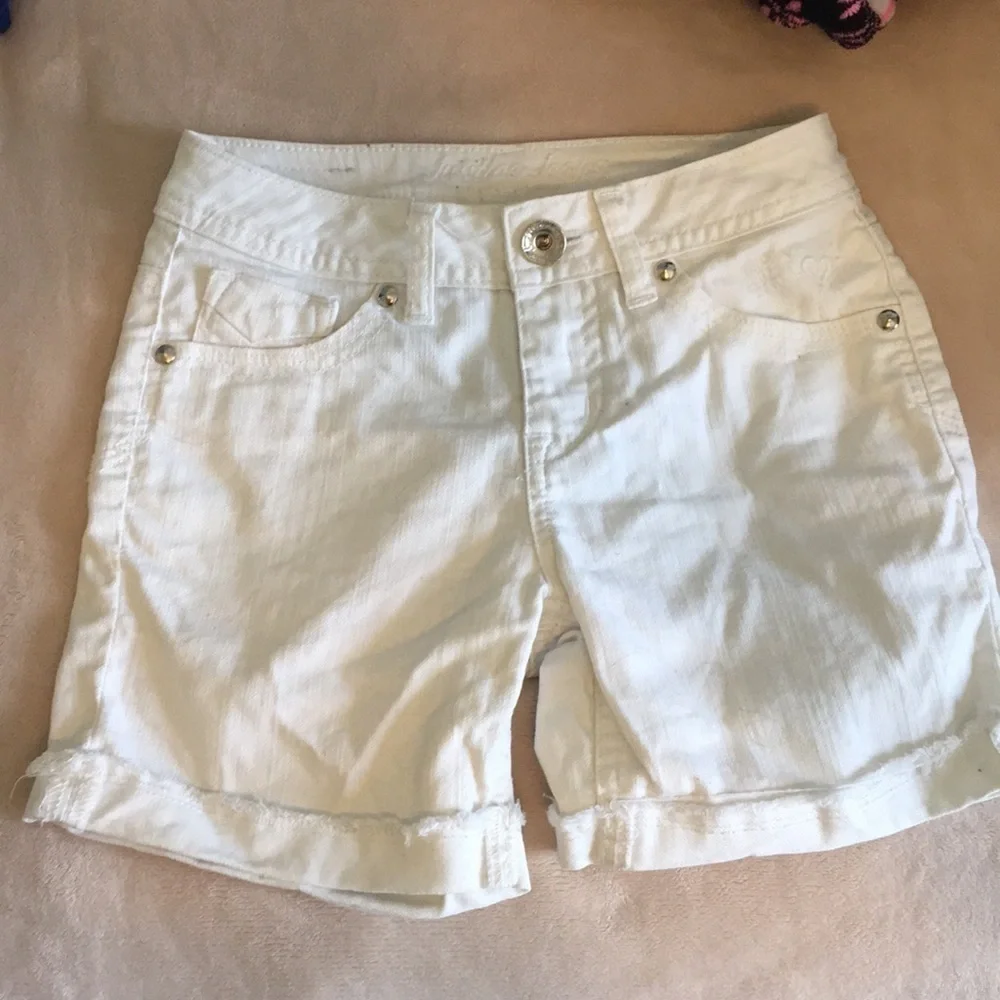 Size 10 white Justice‎ shorts