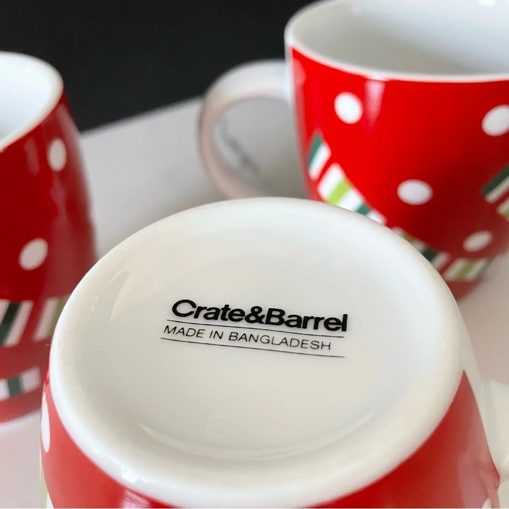 Crate&Barrel set reindeer