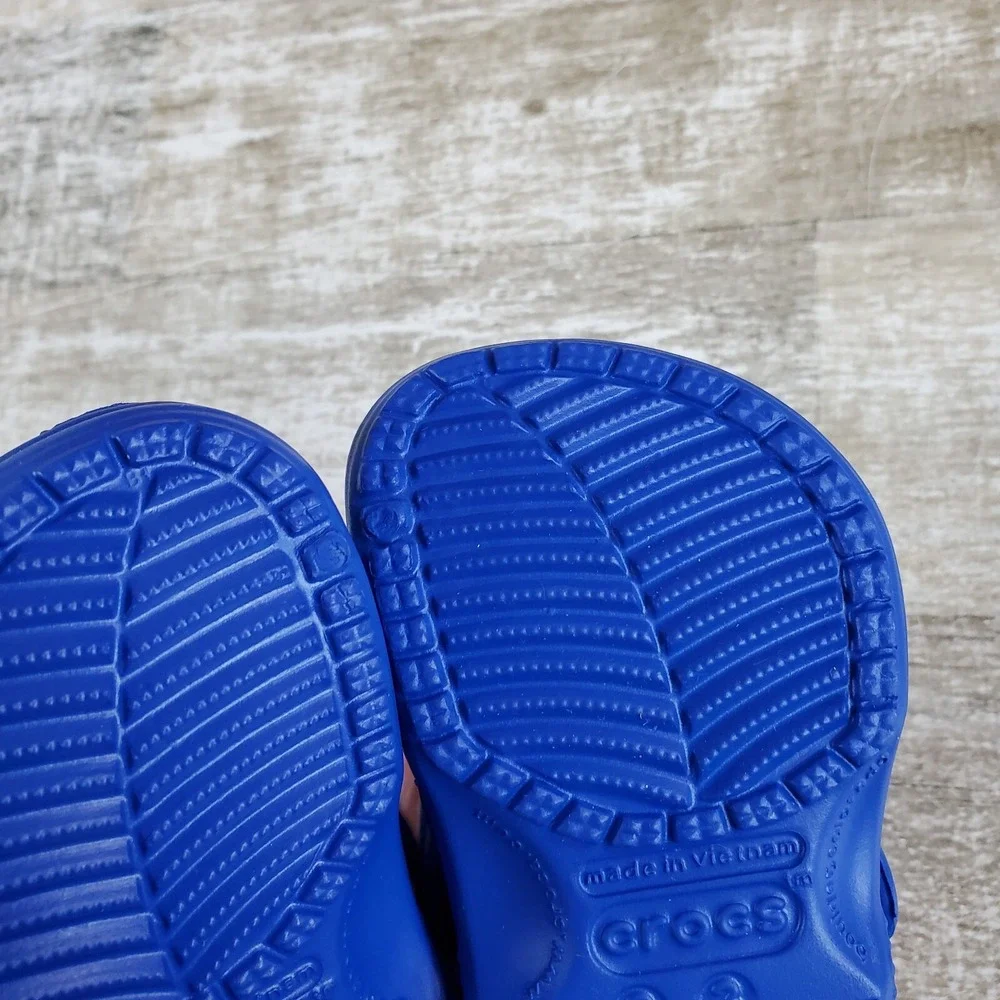 CROCS new without