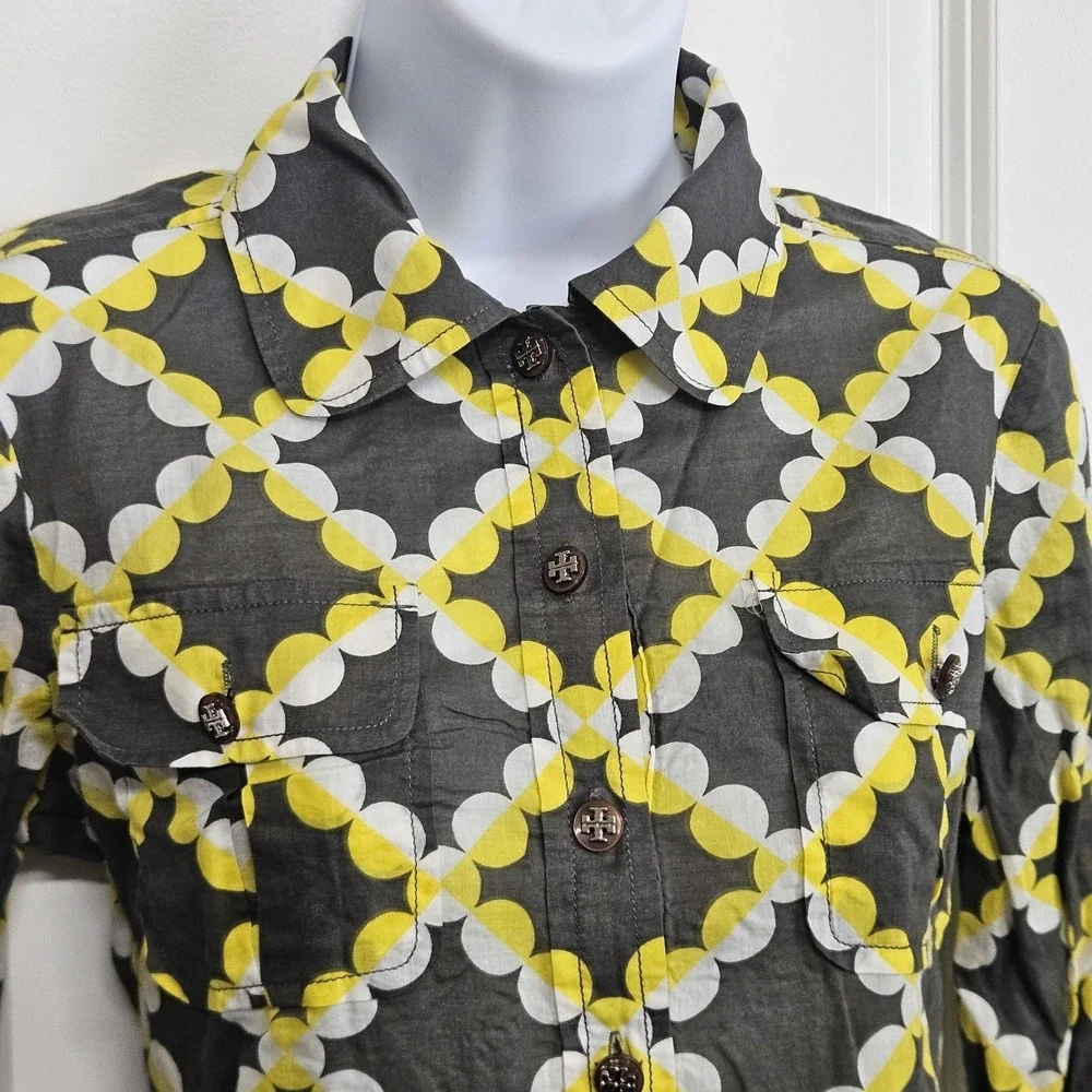Tory‎ Burch Women's 100% silk Blouse Quarter Snap Buttons Size 4