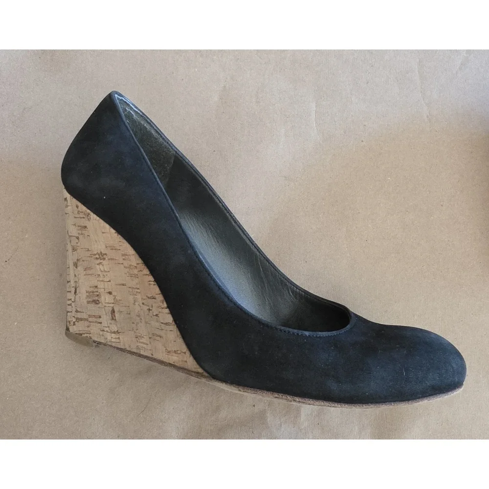 Stuart Weitzman step out