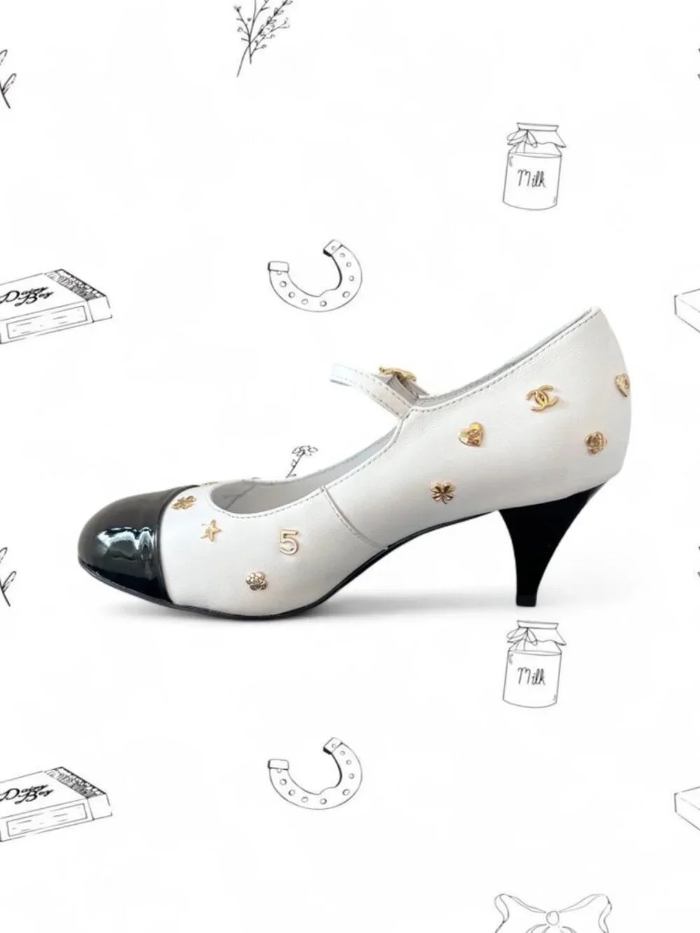 CHANEL size 38
