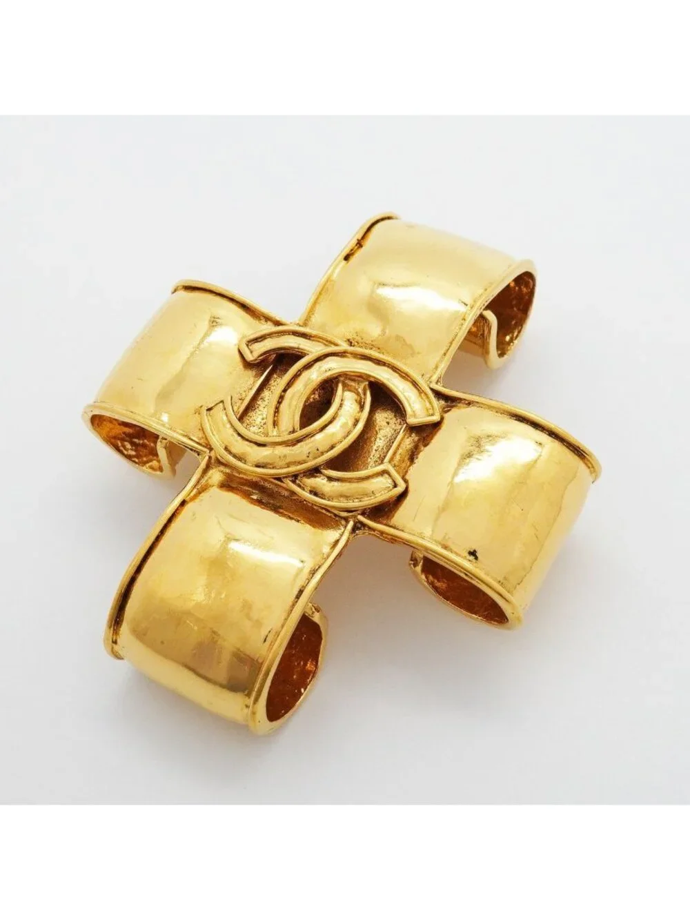 CHANEL brooch vintage