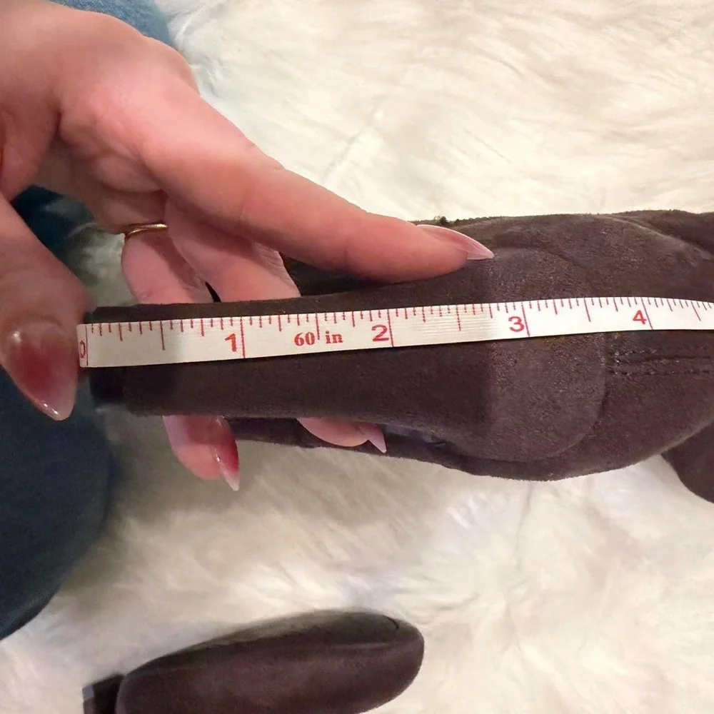 Unisa brown suede
