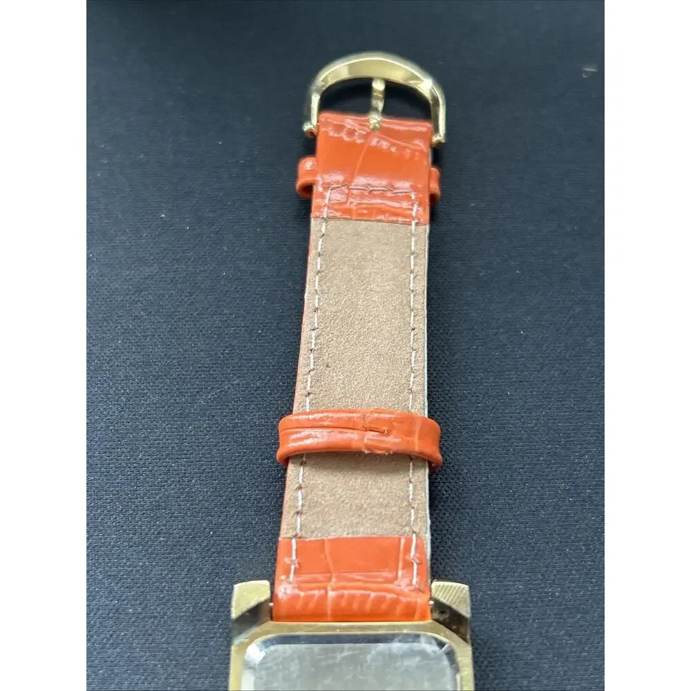 Gossip gold tone