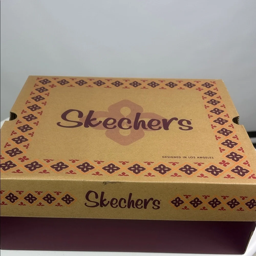 Skechers new tags