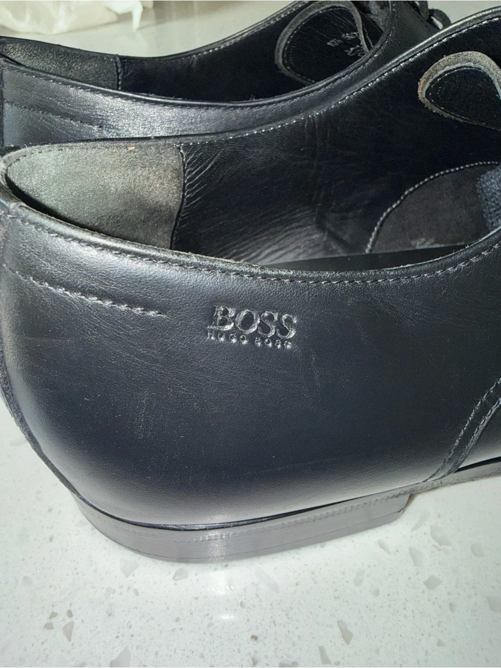 Hugo Boss elegant black