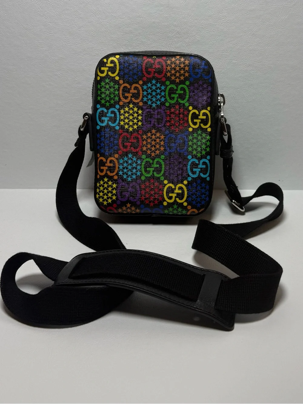 Gucci unisex messenger