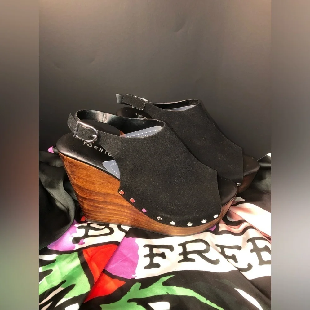 torrid sandals both