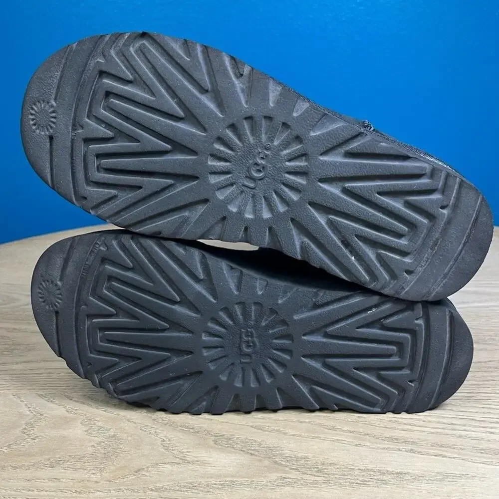 UGG classic short