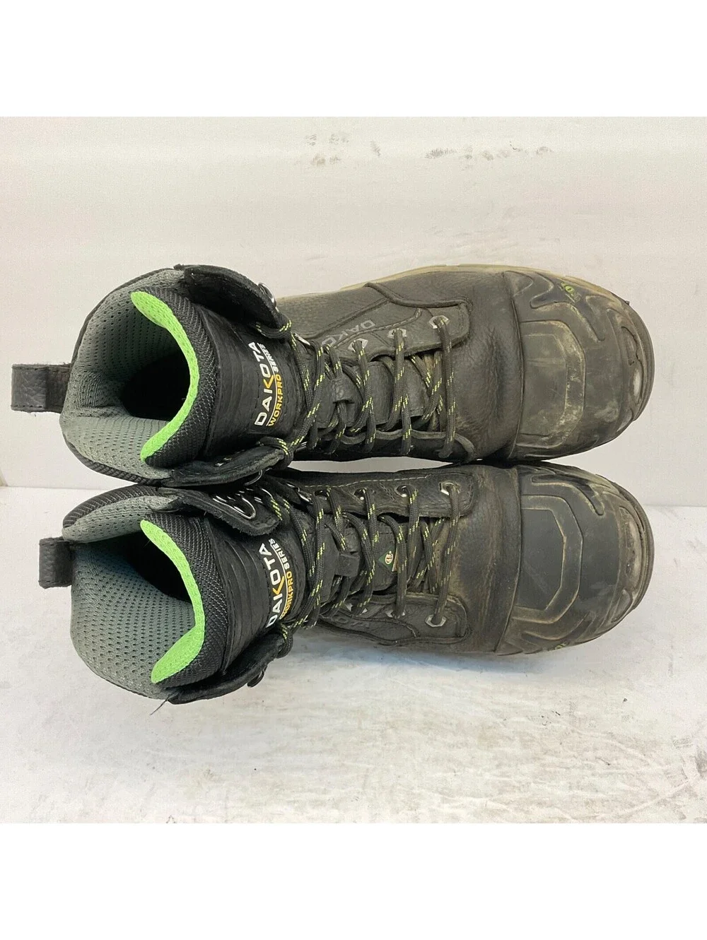Dakota used boots