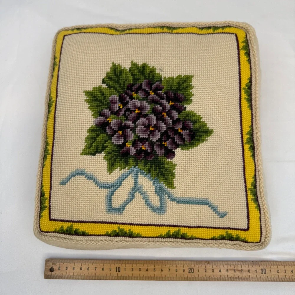 N/A vintage needlepoint