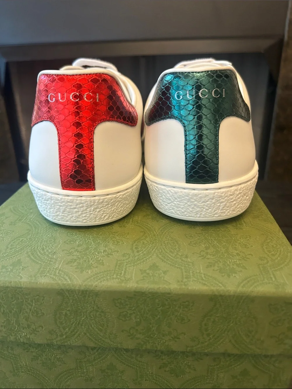 Gucci White Leather Sneakers with Green and Red Web & Gold Bee