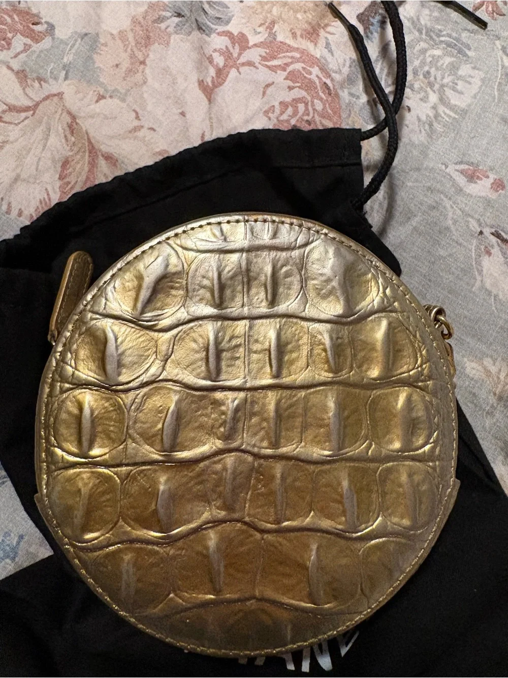 CHANEL round key