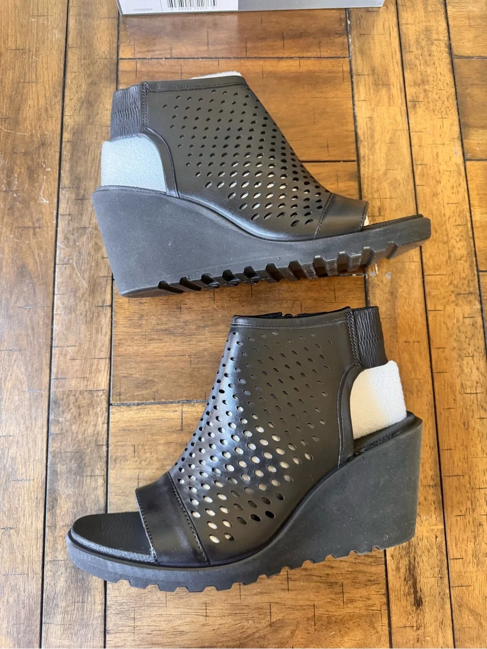 Ecco leather perforated