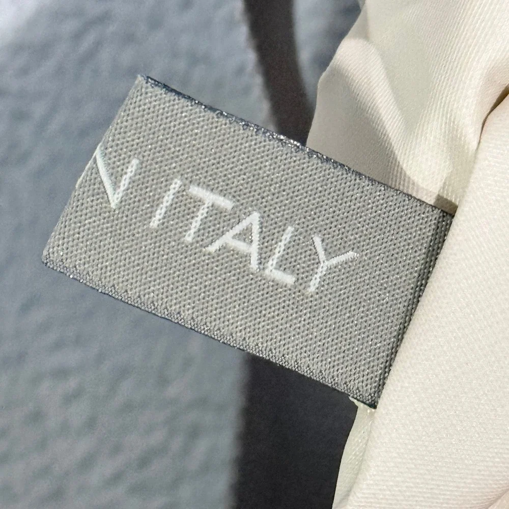 Brioni easy gusseted