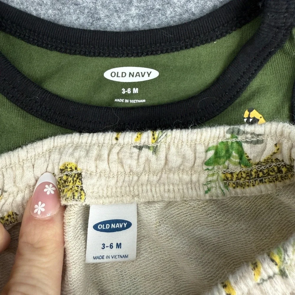 Old Navy size baby