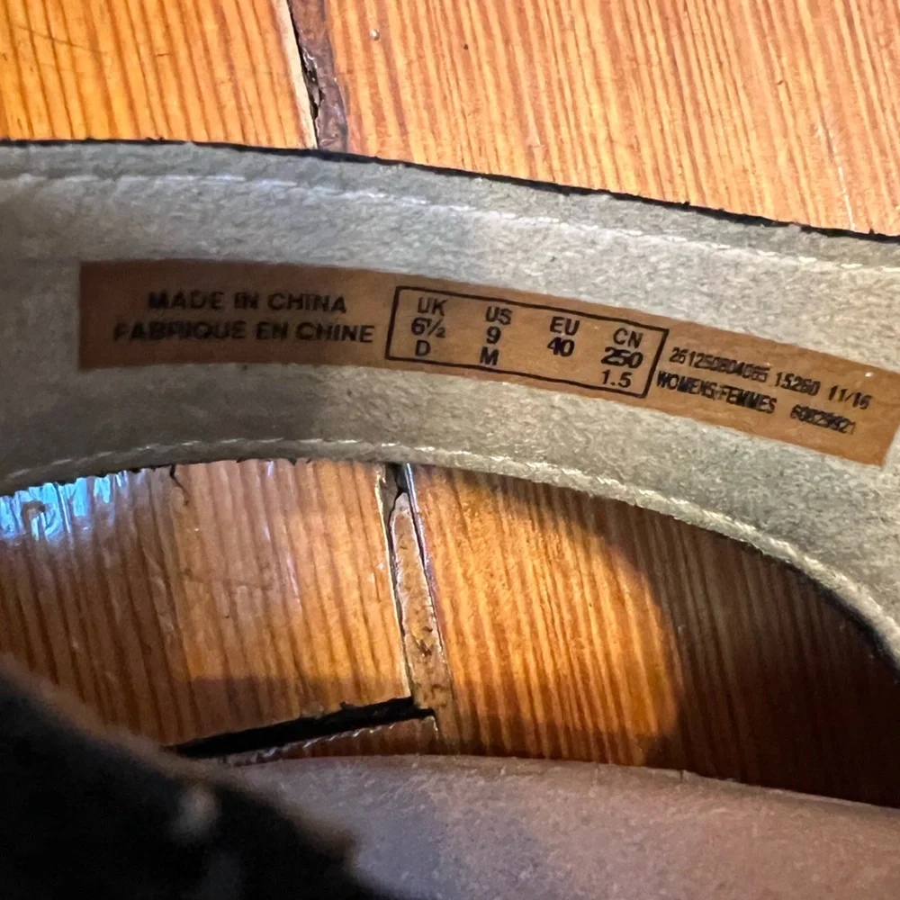 Clarks artisan caslynn