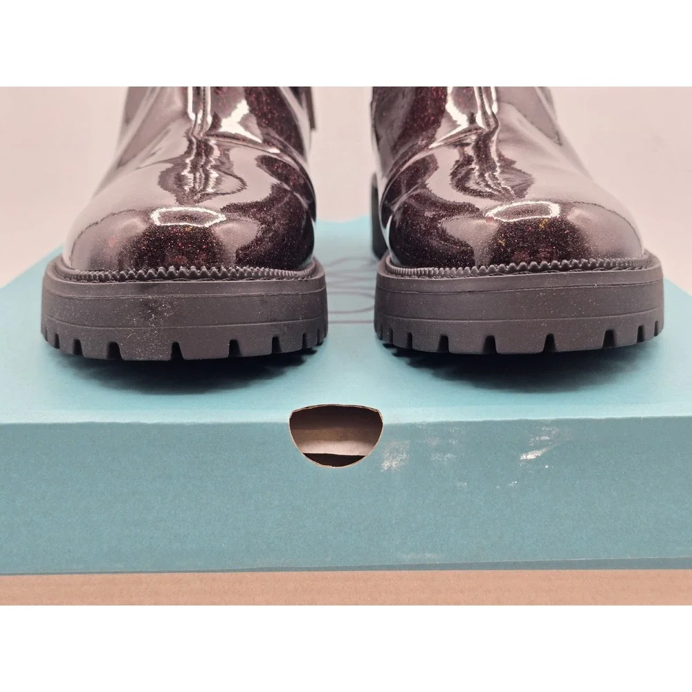 Toms this listing