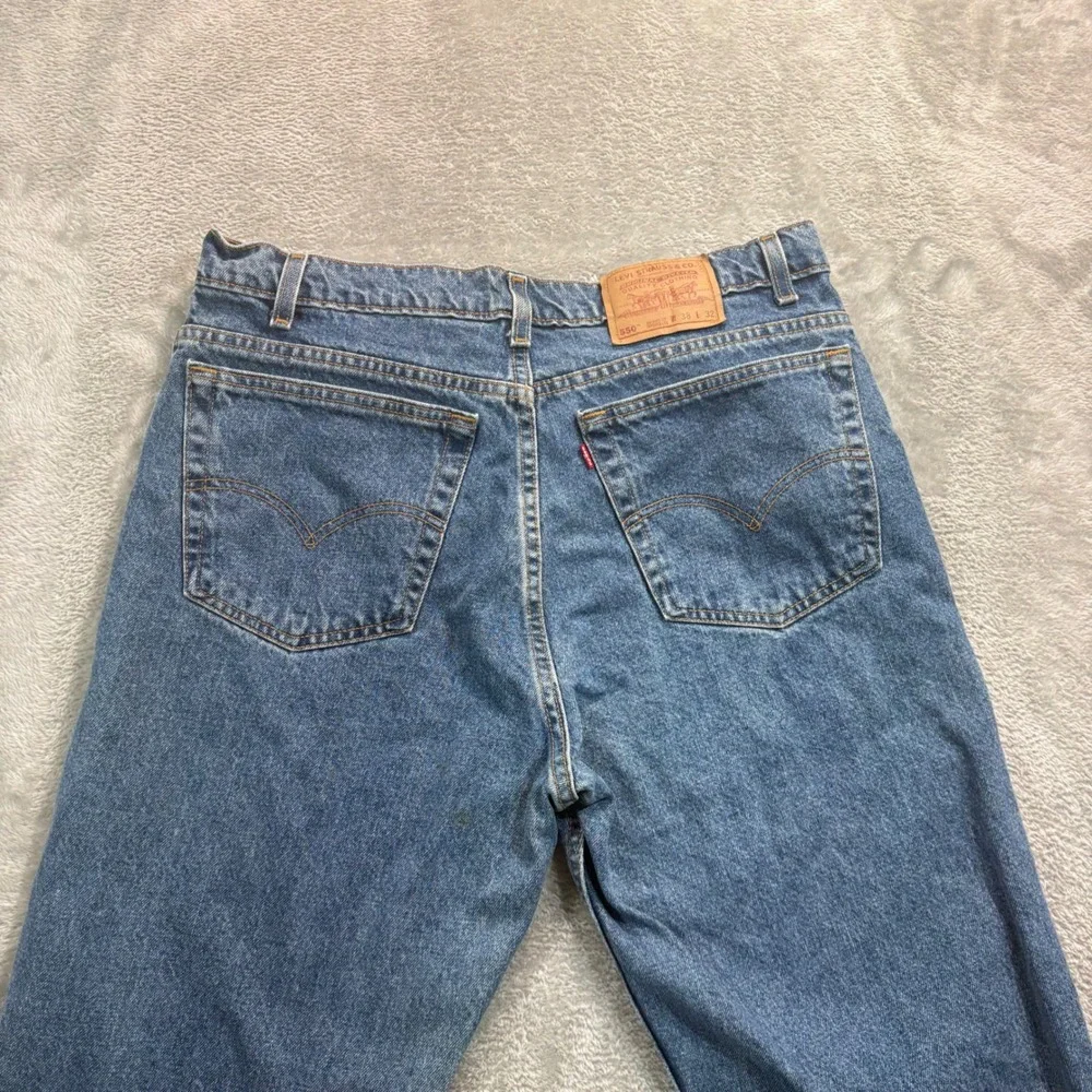 Levis levi 550