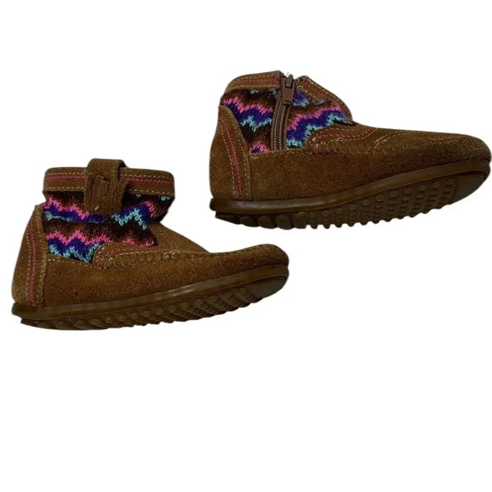 Minnetonka‎ Moccasin Leather Ankle Booties. Girl’s Size 9.