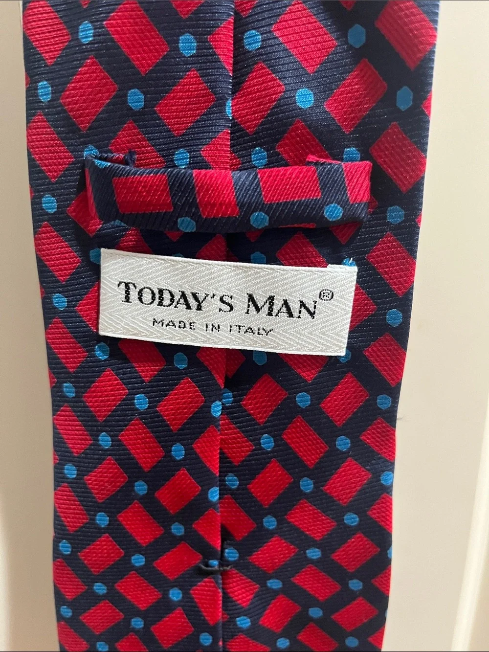 Todays man classic red