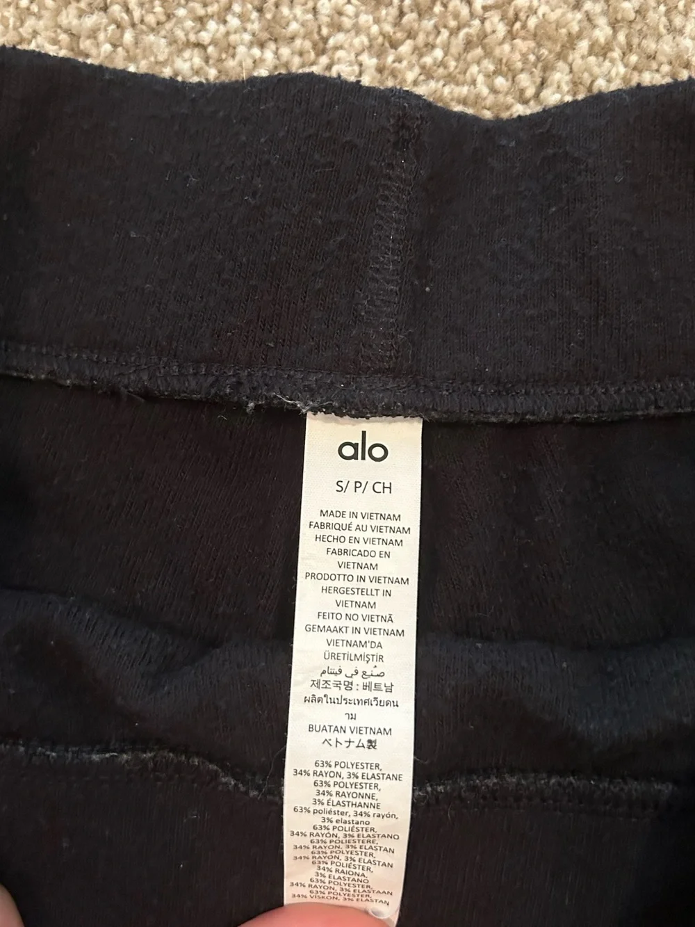 ALO Yoga made from