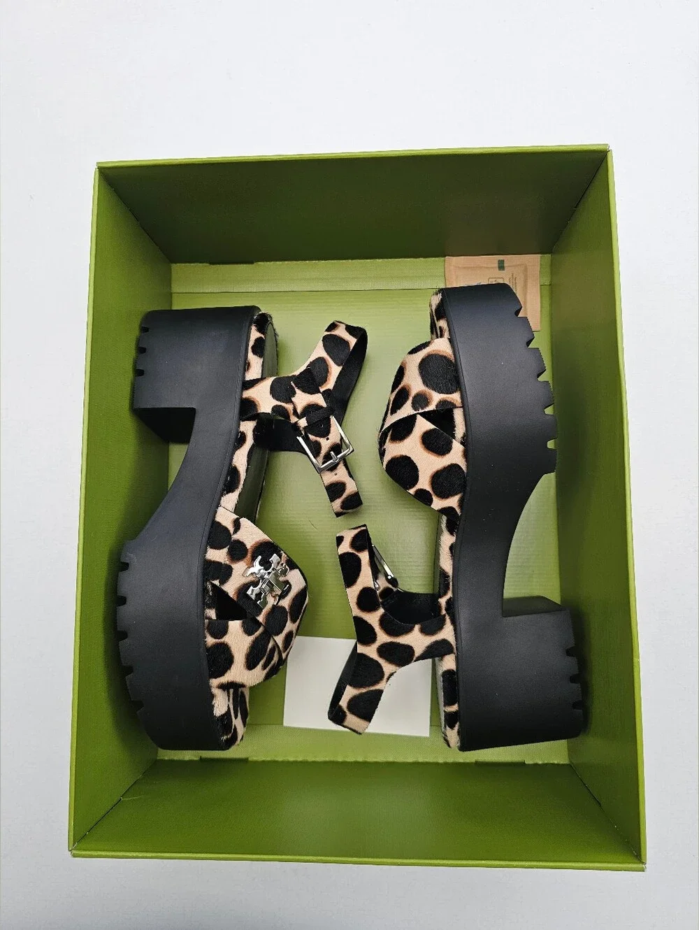 Tory Burch tory burch