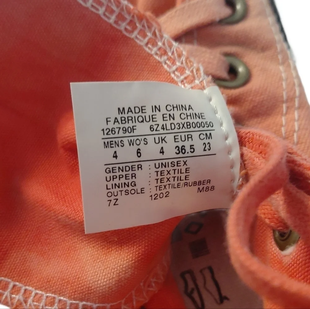 NOT AVAILABLE  Pink Hombre Sneakers Chuck Taylor All Stars
