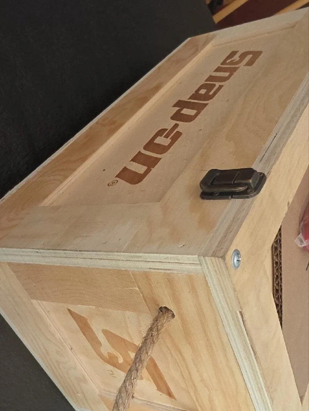Snap solid wood