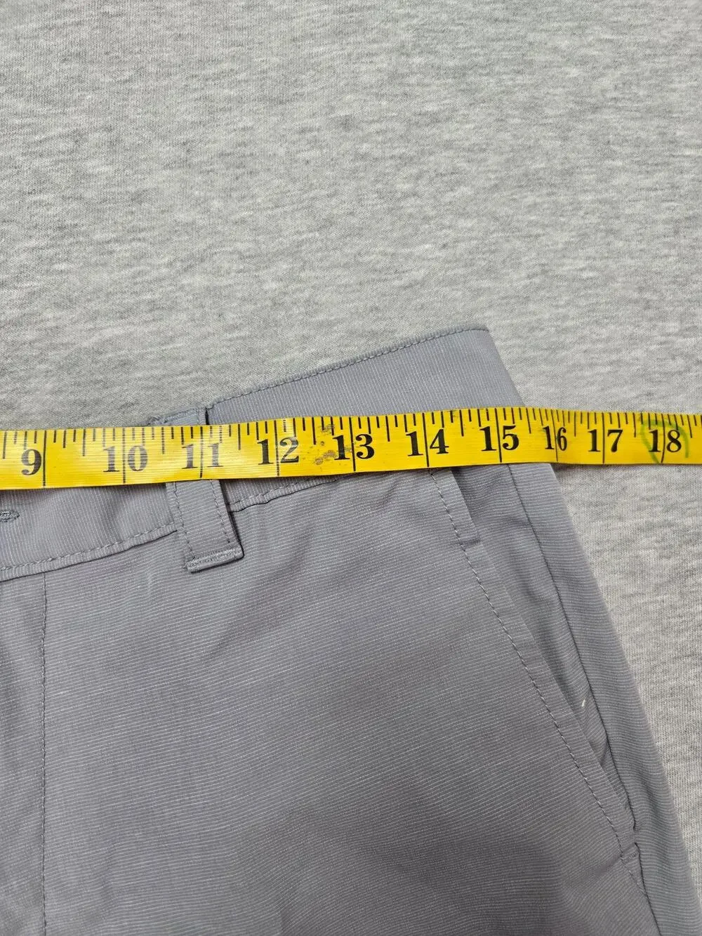 Banana Republic Shorts Mens 34 Gray Chino Elastic Waist Stretch Summer Casual
