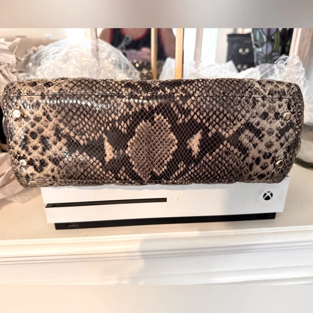 Kate Spade Quilted Maryanne Snakeskin embossed Handbag with dust bag EUC $378