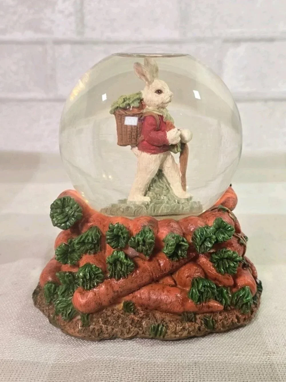 N/A easter rabbit